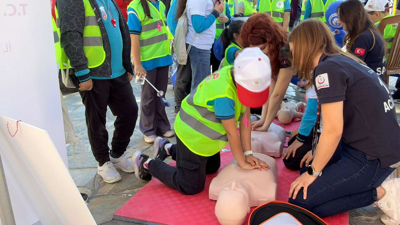 Muğla’da Trafik ve İlkyardım Haftası Kapsamında Kapsamlı Farkındalık Etkinliği 12